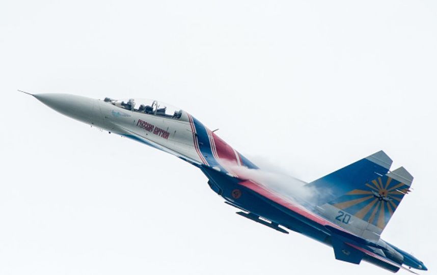 Су-27 сблизился с североамериканским самолетом над Балтикой