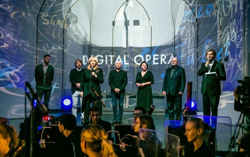  digital opera    performance   