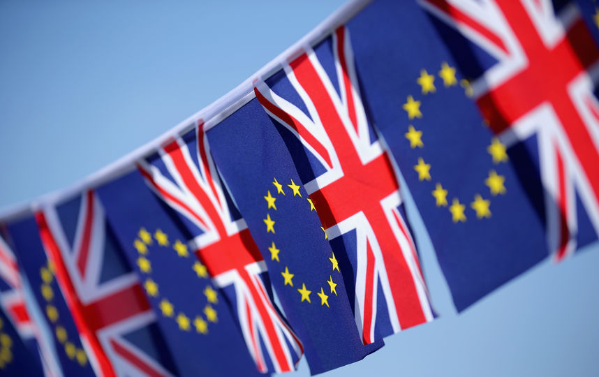 Флаги Великобритании и ЕС