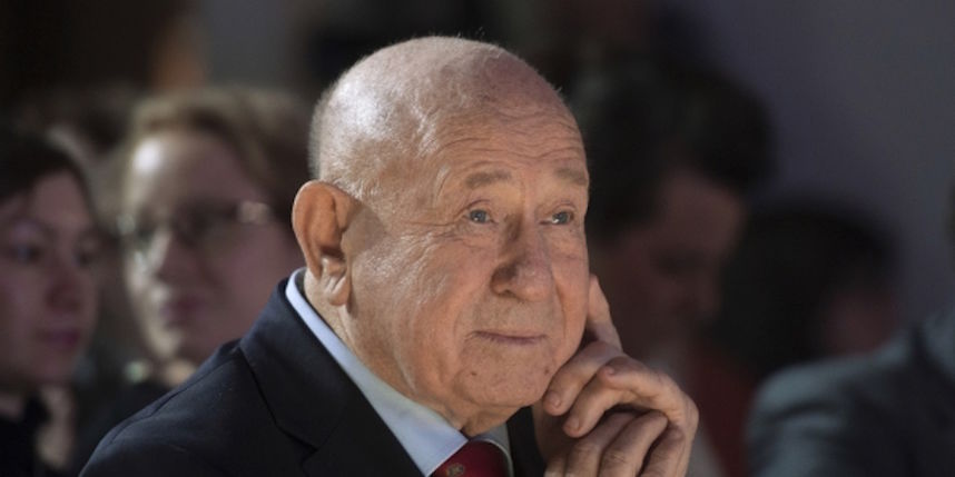 Рисовал космонавт Рисовал космонавт