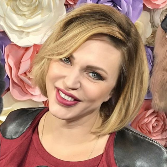 42-летняя Алла Довлатова стала мамой в 4-й раз 42-летняя Алла Довлатова стала мамой в 4-й раз
