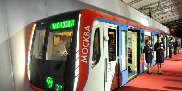 Скоростной поезд "Москва". Скоростной поезд "Москва".