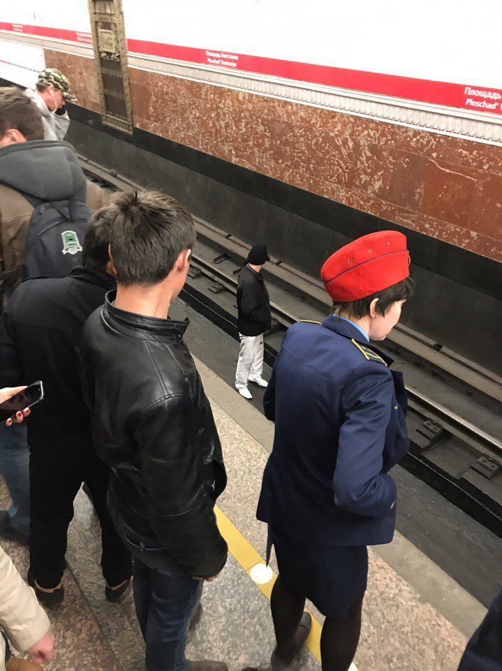 Что произошло в метро спб сегодня