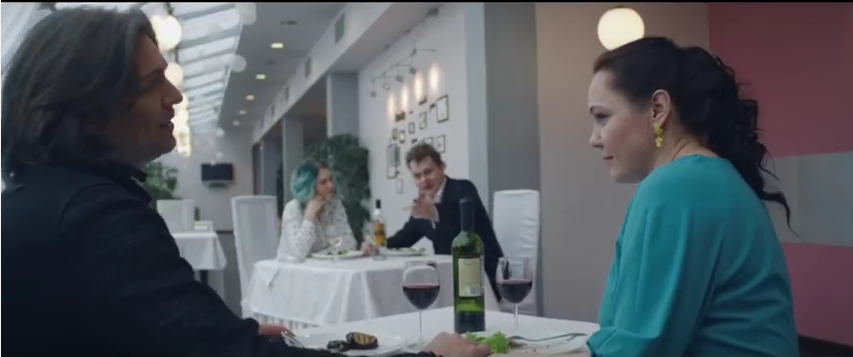 Дмитрий Маликов увел девушку у Юрия Хованского в новом видео. Фото Скриншот Youtube