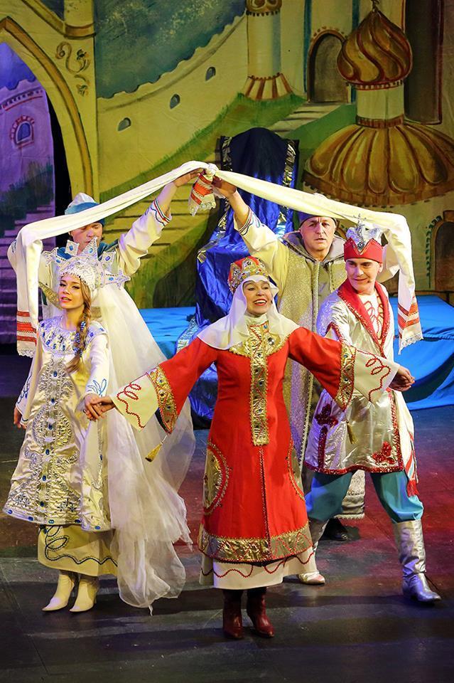 Выступление актёров в рамках фестиваля "Сказочный мир". Фото Фото предоставлено организаторами фестиваля
