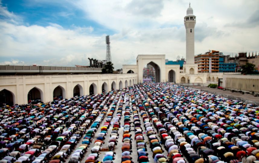 Через 30 суток мусульмане отметя Ураза-байрам. Фото Getty