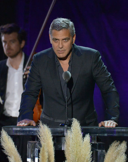 Джорджа Клуни одноклассники дразнили из-за неподвижной половины лица. Фото Getty
