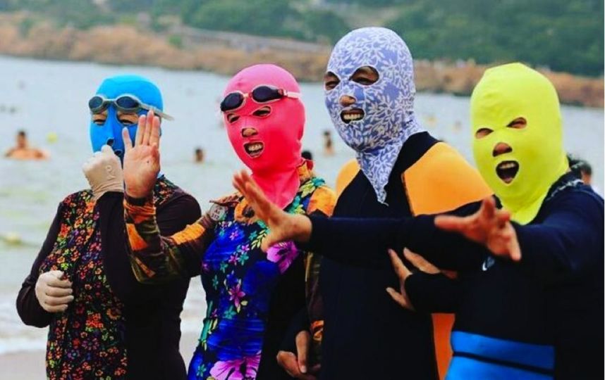 Пляжный тренд Facekini набирает популярность по всему миру. Фото Скриншот Instagram