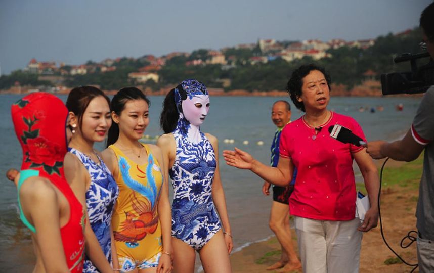 Пляжный тренд Facekini набирает популярность по всему миру. Фото Getty