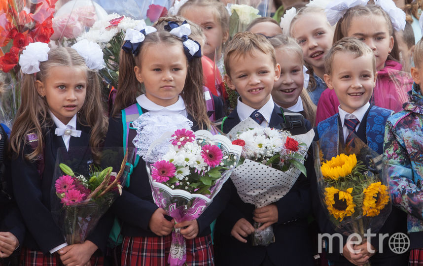 Первое сентября в школах Петербурга. Фото Святослав Акимов, "Metro"