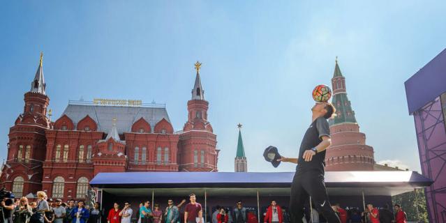На поле пройдёт любительский турнир. На поле пройдёт любительский турнир.