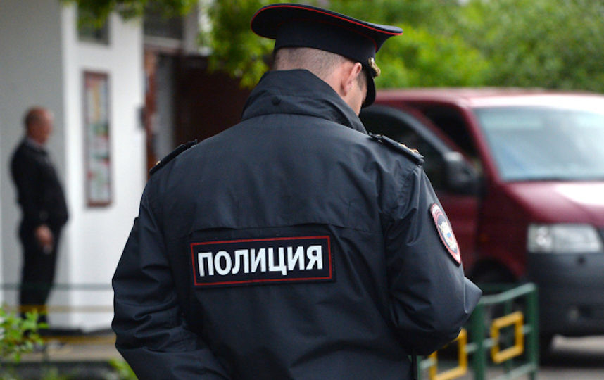 Сотрудник полиции (архивное фото). Фото РИА Новости