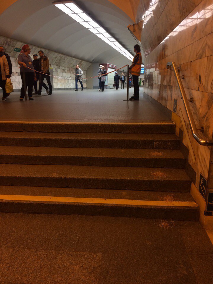 Метро Александра Невского Фото