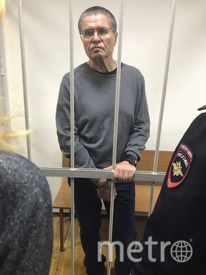 Алексей Улюкаев в здании суда. Фото Мария Беленькая., "Metro"