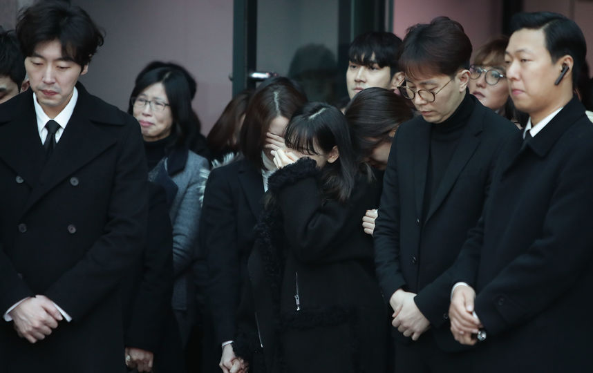 Умер музыкант Джонхён 18 декабря. Фото Getty