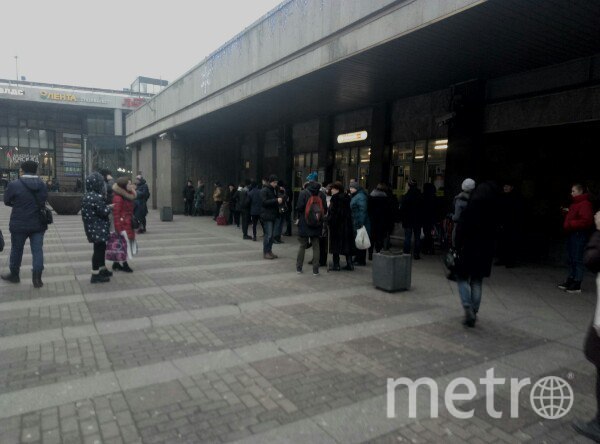 Станции метро в Петербурге за день проверяли более 10 раз
