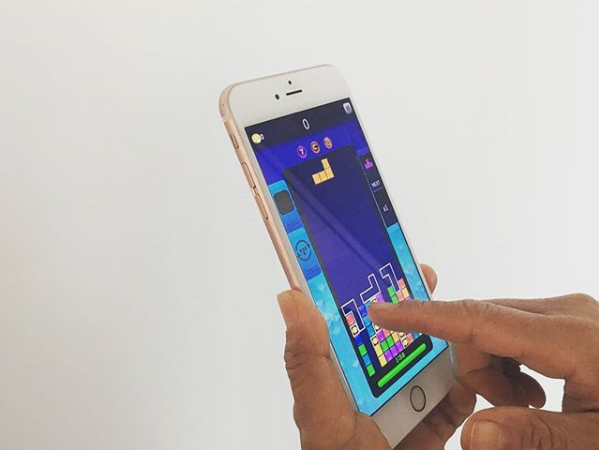 Тетрис на смартфоне. Фото Скриншот Instagram: tetris_official