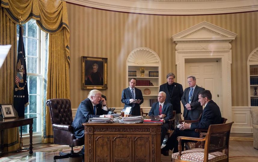 Трамп рассчитывает, что стена защитит его от «самой опасной» страны в мире Трамп рассчитывает, что стена защитит его от «самой опасной» страны в мире