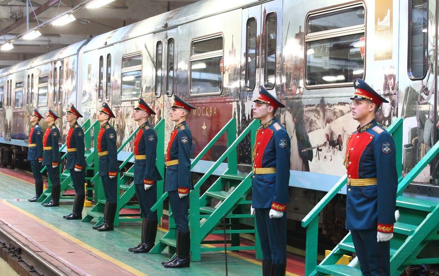 Новый поезд рассказывает о городах-героях Великой Отечественной войны. Фото Василий Кузьмичёнок