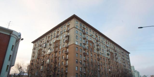 4. "С 1961 по 1967 год этот дом был для Володи вторым домом". 4. "С 1961 по 1967 год этот дом был для Володи вторым домом".