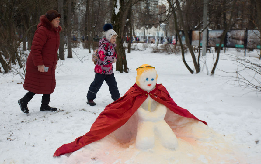 Снеговик-Жрица. Фото Василий Кузьмичёнок