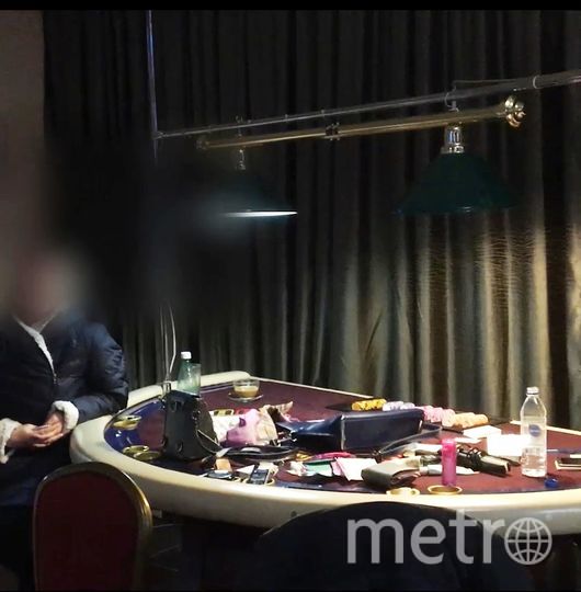 В центре Петербурга в квартире выявили подпольное казино. Фото