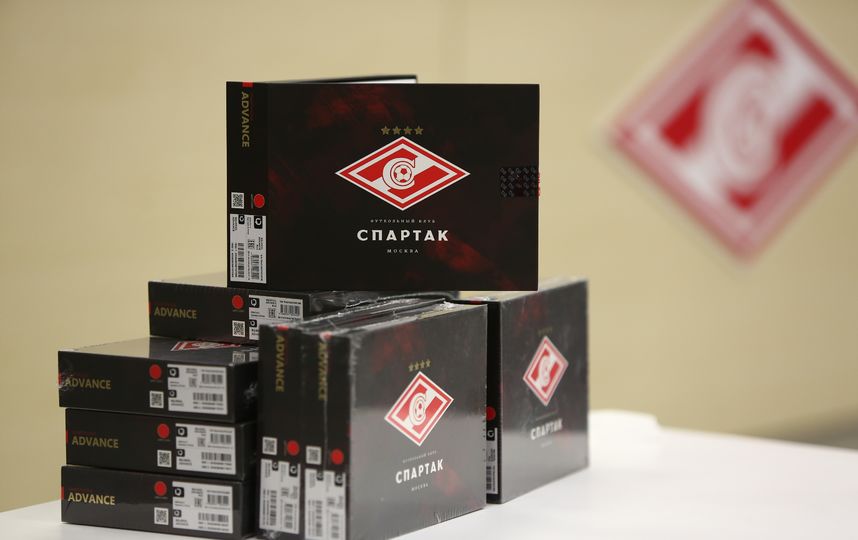 Состоялась презентация первого смартфона для болельщиков красно-белых BQ Advance Spartak Edition. 