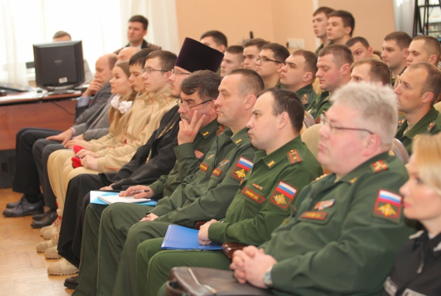 В России откроют первую военную кафедру для девушек. Фото www.unecon.ru