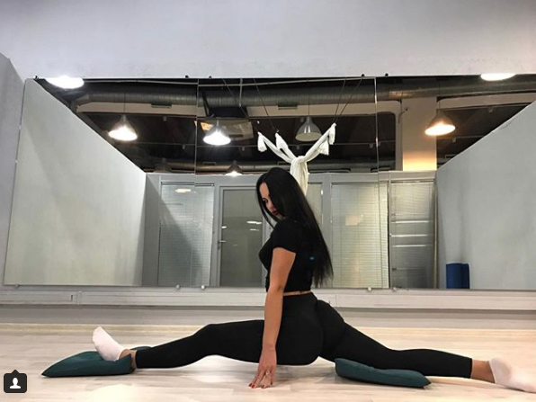  .   https://www.instagram.com/gayana_model/?hl=ru