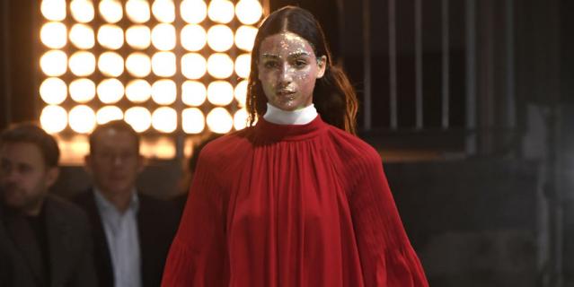 Показ Giambattista Valli. Показ Giambattista Valli.