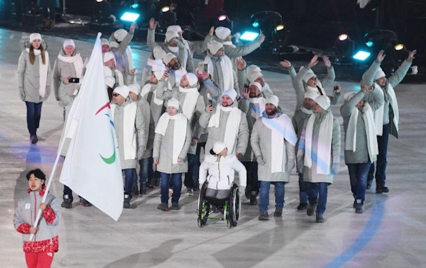 Российская делегация на церемонии открытия Паралимпиады. Фото РИА Новости