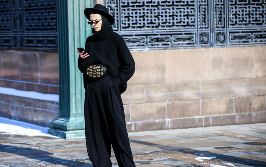 Столичные модники стремятся попасть в объективы фотографов. Фото предоставлено пресс-службой MBFW Russia