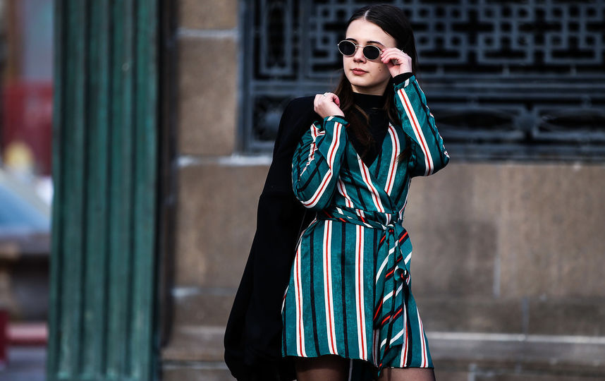 Столичные модники стремятся попасть в объективы фотографов. Фото предоставлено пресс-службой MBFW Russia