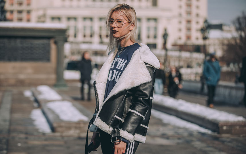 Столичные модники стремятся попасть в объективы фотографов. Фото предоставлено пресс-службой MBFW Russia