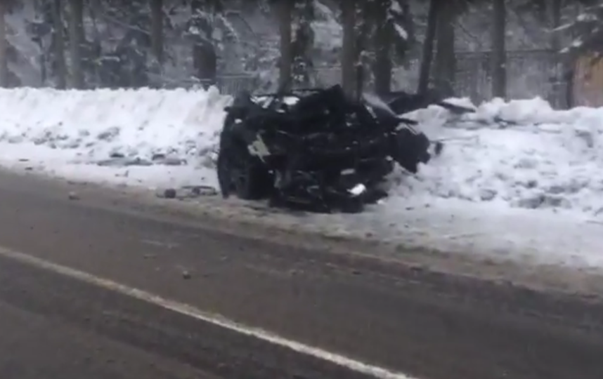 В ДТП на Приморском шоссе в Петербурге пострадали двое. Видео