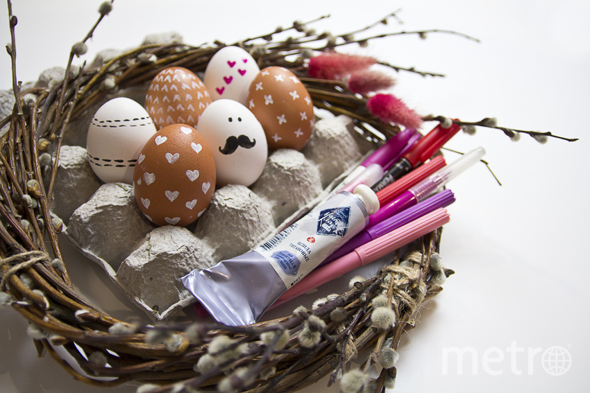 С помощью красок можно превратить пасхальные яйца в настоящие произведения искусства. Фото Анна Тихонова, "Metro"