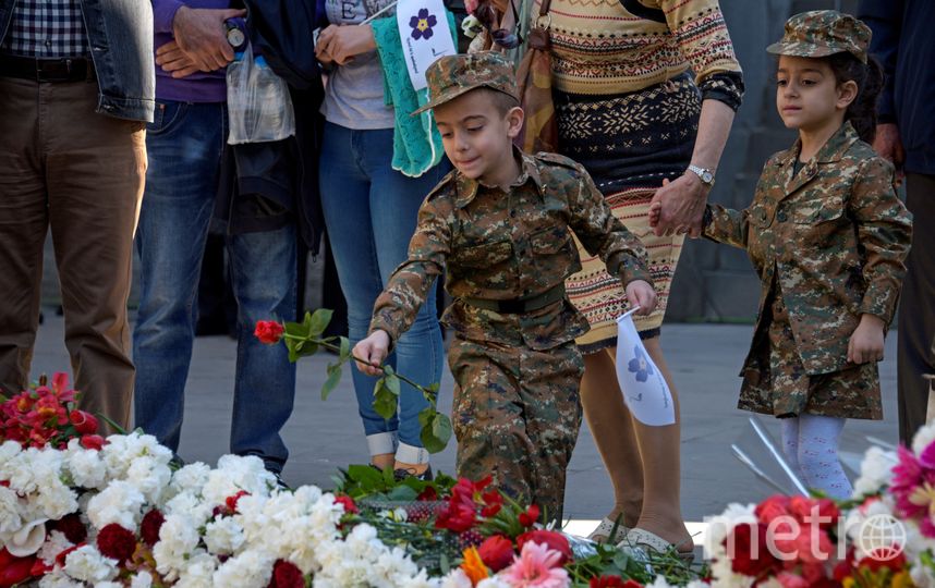 Годовщина геноцида. Геноцид армянских детей. Амбарцум Саакян геноцид. Геноцид армян головы отрубленные.