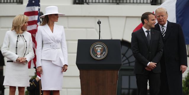 Дональд Трамп принимает с визитом президента Франции. Дональд Трамп принимает с визитом президента Франции.