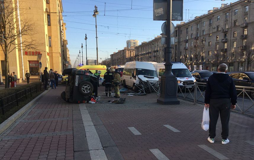 Площадь братьев стругацких санкт петербург