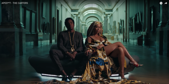 Новый клип на песню, в которой Бейонсе и Jay-Z рассказывают о том, какого успеха, богатства и признания они добились, проводит зрителя по нескольким залам Лувра. Новый клип на песню, в которой Бейонсе и Jay-Z рассказывают о том, какого успеха, богатства и признания они добились, проводит зрителя по нескольким залам Лувра.
