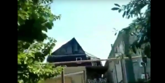 В Анапе горела гостиница, эвакуированы почти 100 человек: подробности, видео 