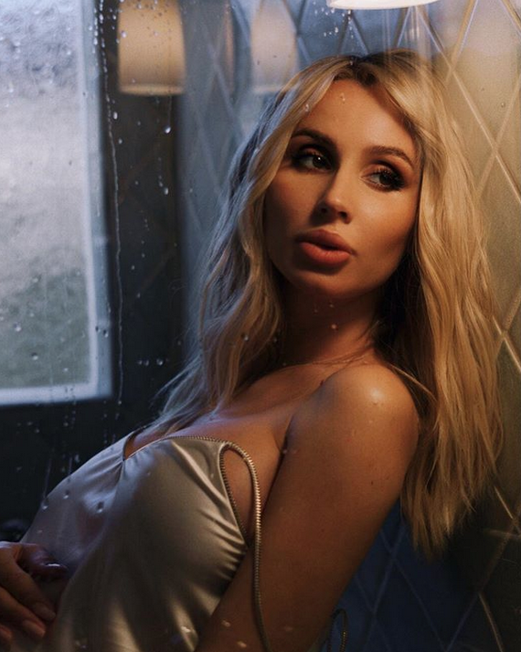 Светлана Лобода. Фото Скриншот Instagram: @lobodaofficial, Getty Светлана Лобода. Фото Скриншот Instagram: @lobodaofficial, Getty