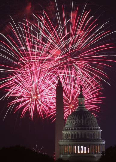 Фейерверк в честь Дня независимости США. Фото Getty