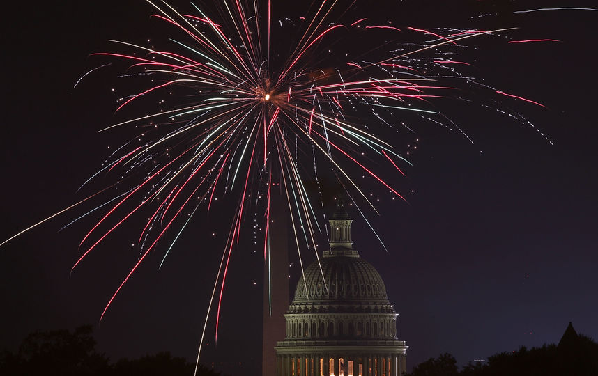 Фейерверк в честь Дня независимости США. Фото Getty