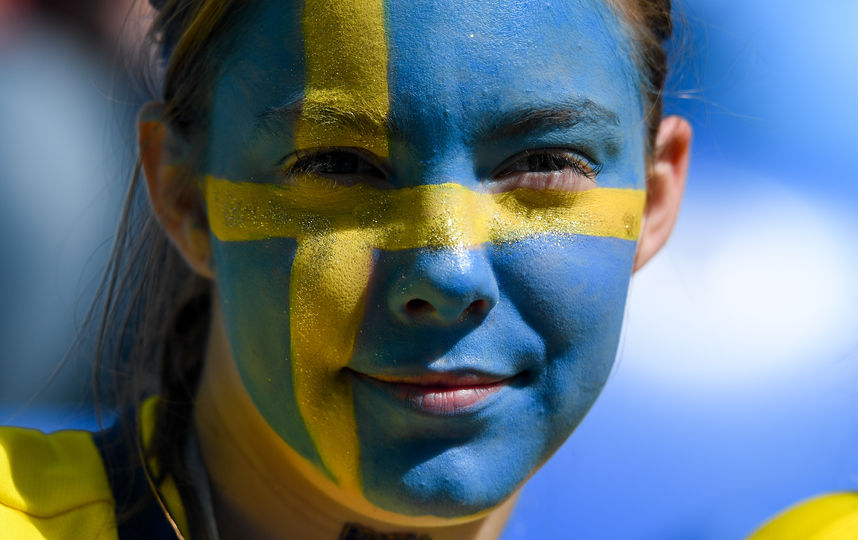 Болельщица матча Швеция – Швейцария. Фото AFP