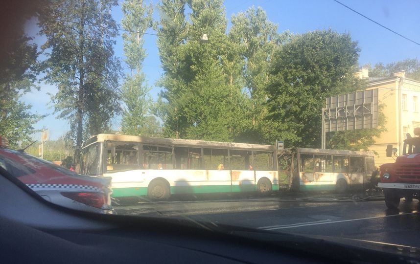 ДТП и ЧП | Санкт-Петербург | vk.com/spb_today. Фото vk.com ДТП и ЧП | Санкт-Петербург | vk.com/spb_today. Фото vk.com