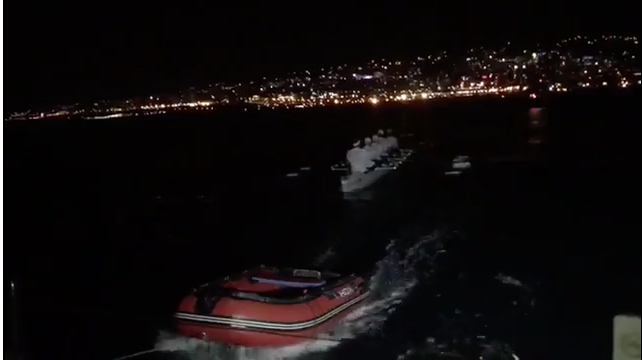 Гребцы пересекают Чёрное море. Фото Скриншот видео: https://vk.com/video-110511200_456239216