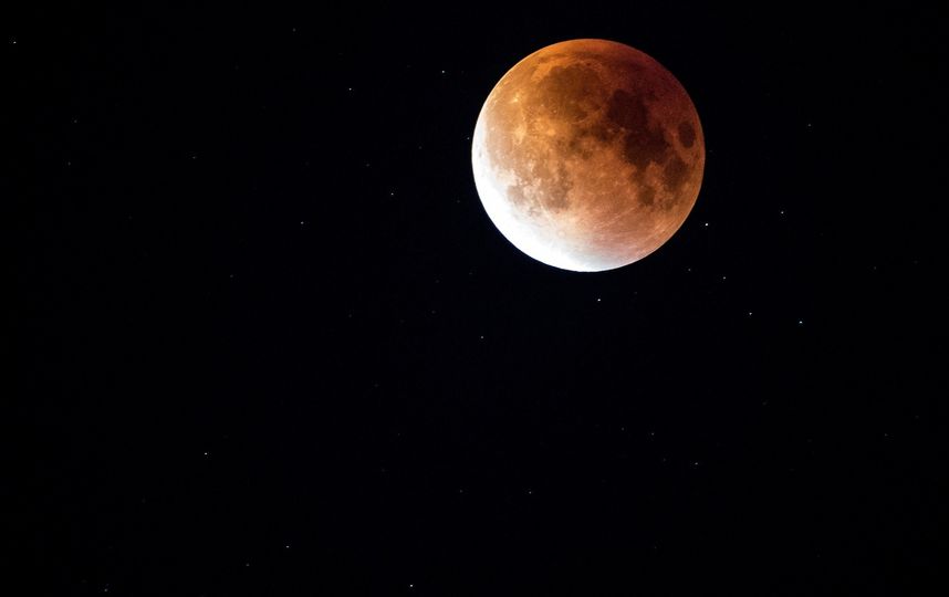 Лунное затмение. Фото Pixabay