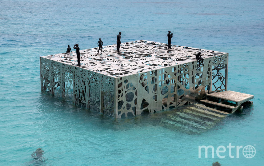 Подводный музей скульптур открылся на Мальдивах. Фото "Metro"