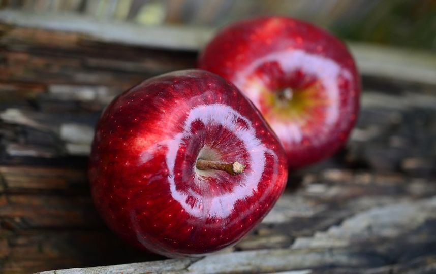 Яблоки содержат много железа и клетчатки и очень полезны. Фото https://pixabay.com